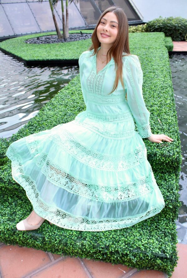 Light green details tiered dress