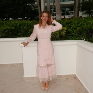 Sinched lace details dress